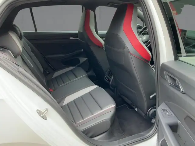 Volkswagen Golf view 13