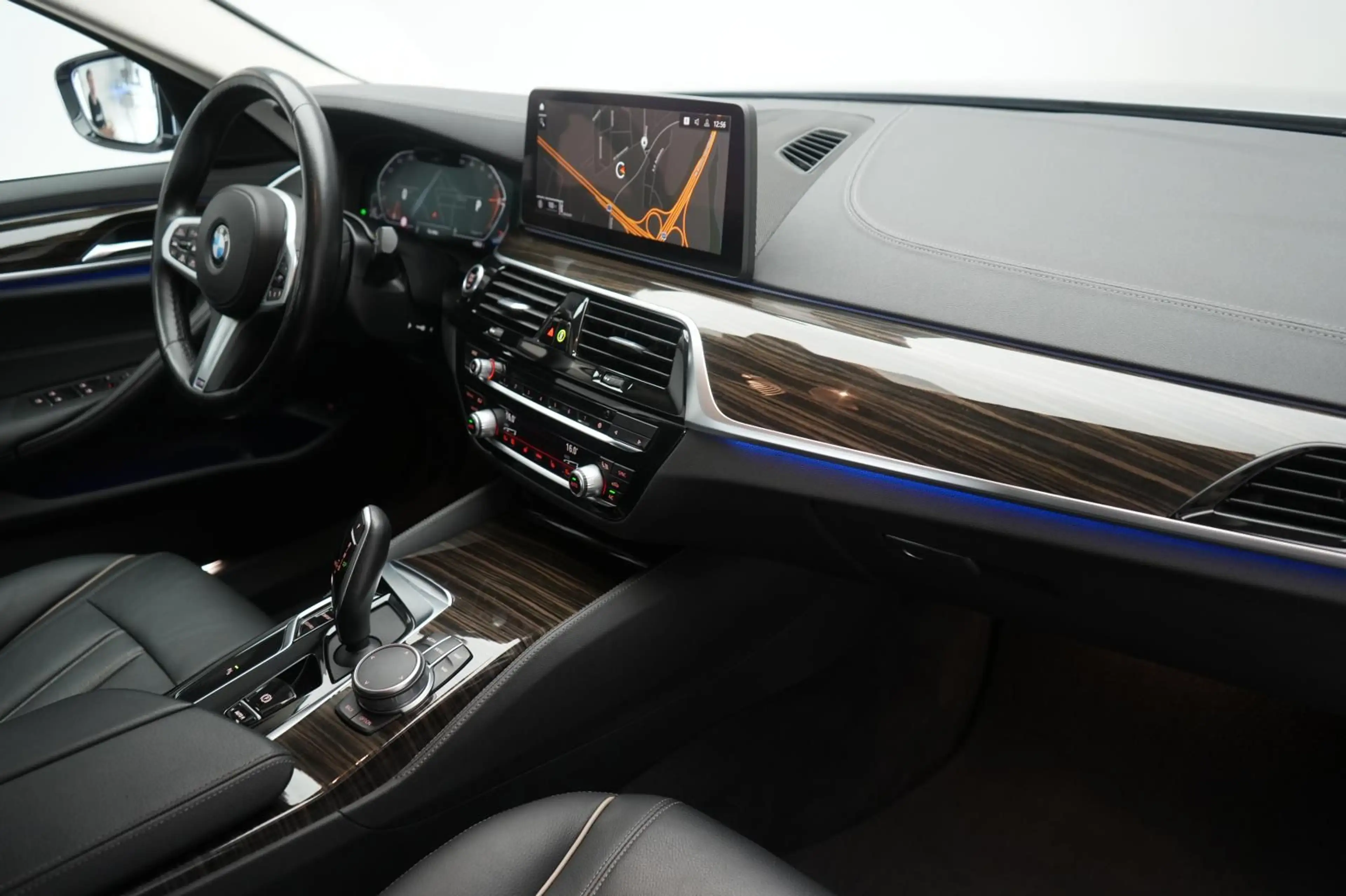 BMW 530 d xDrive Touring Luxury Line Leder/ACC/Kamer — photo 7