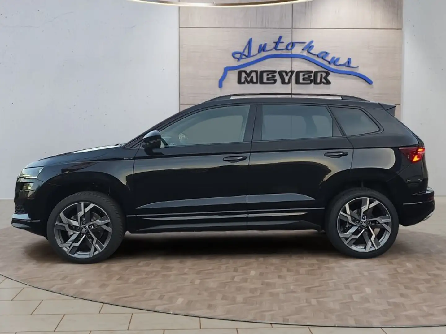 Skoda Karoq Sportline 2,0TDI DSG 4x4 aAHK/Pano/4*J.Gar/Matrix/ Negru - 2