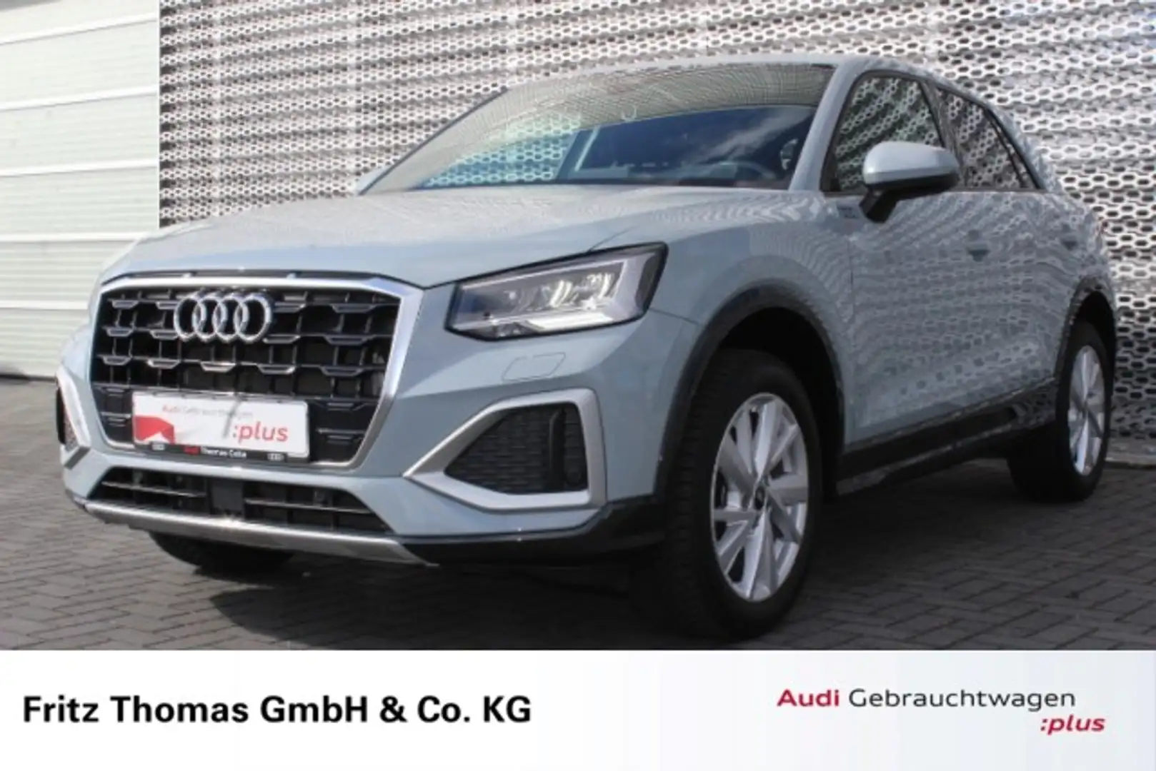 Audi Q2 35 TFSI S tronic advanced AHK LED Navi APS SHZ Grau - 1