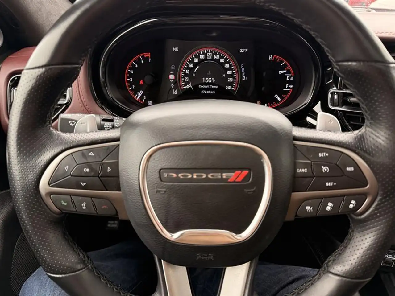 Dodge Durango снимка Dodge Durango