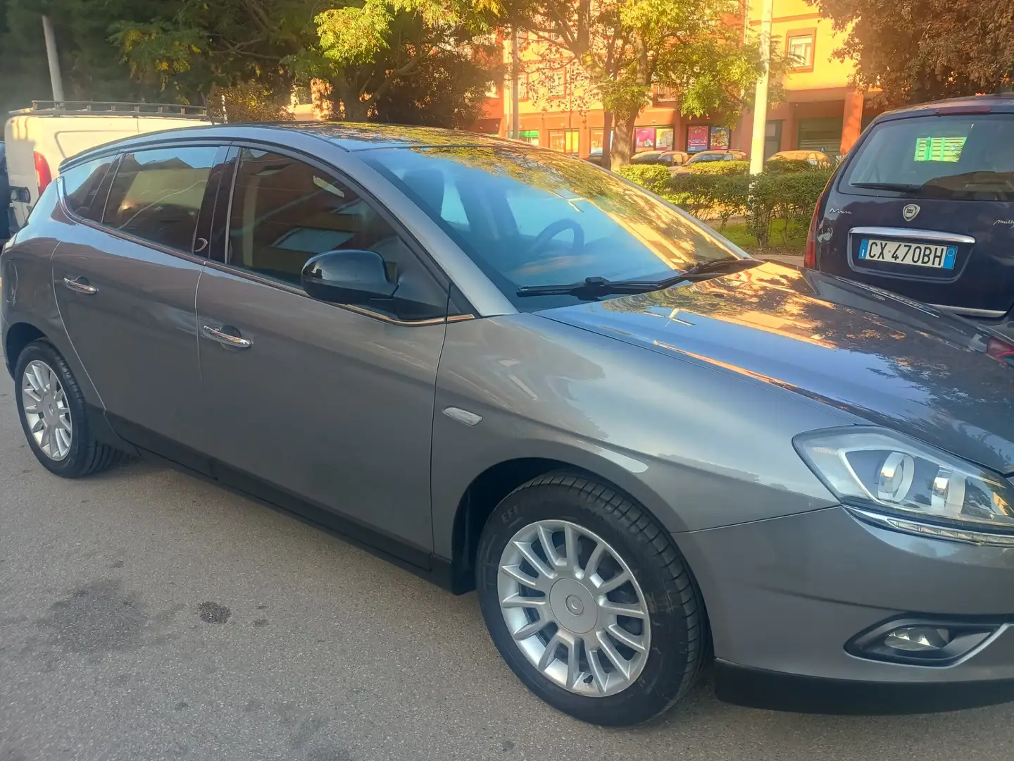 Lancia Delta Delta 1.6 MJT DPF Argento Grigio - 2