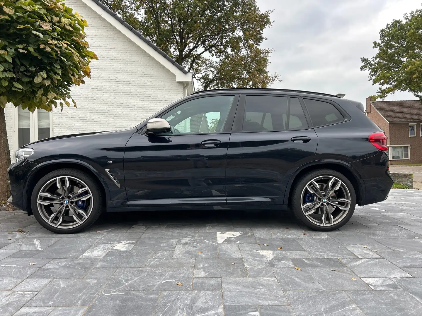 BMW X3 M X3 M140i xDrive High Executive Zwart - 1