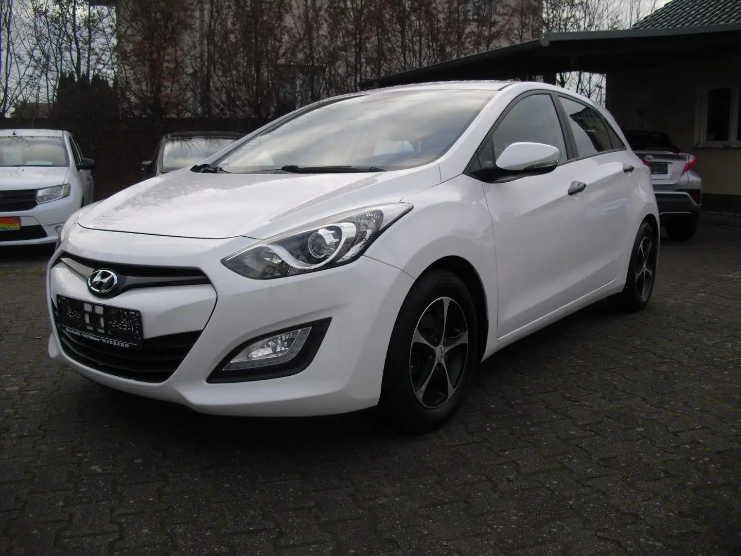 Hyundai i30 1.4*1.Besitz*Navi*Kamera*66670 Km Blanc - 1