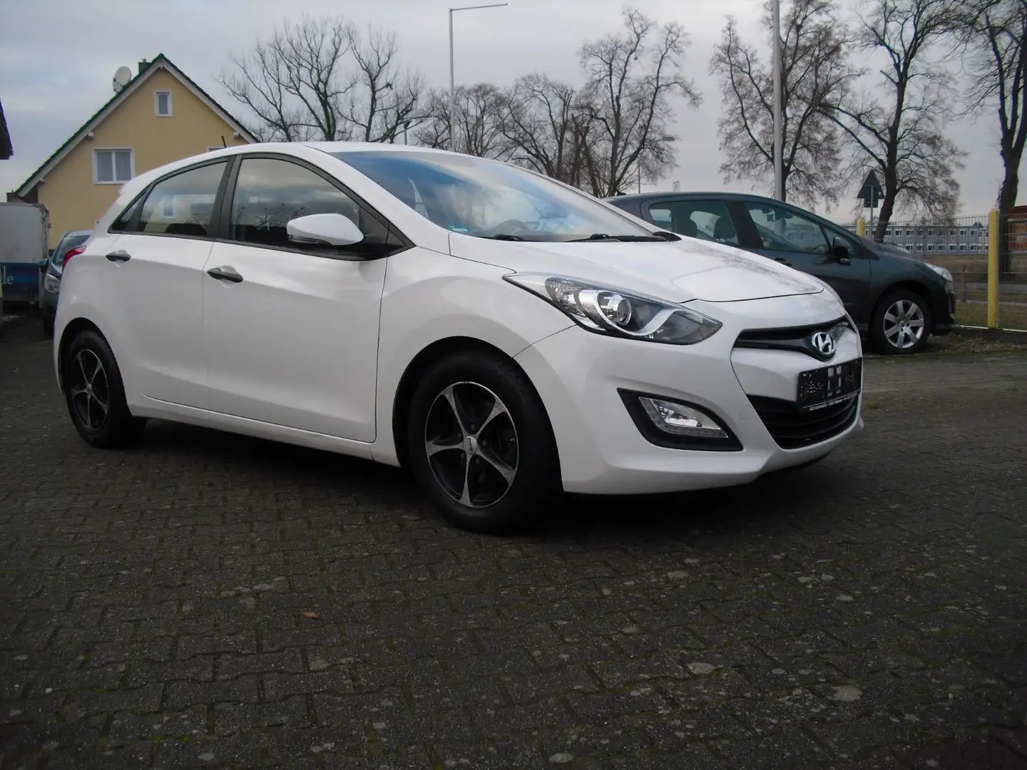 Hyundai i30 1.4*1.Besitz*Navi*Kamera*66670 Km Blanc - 2