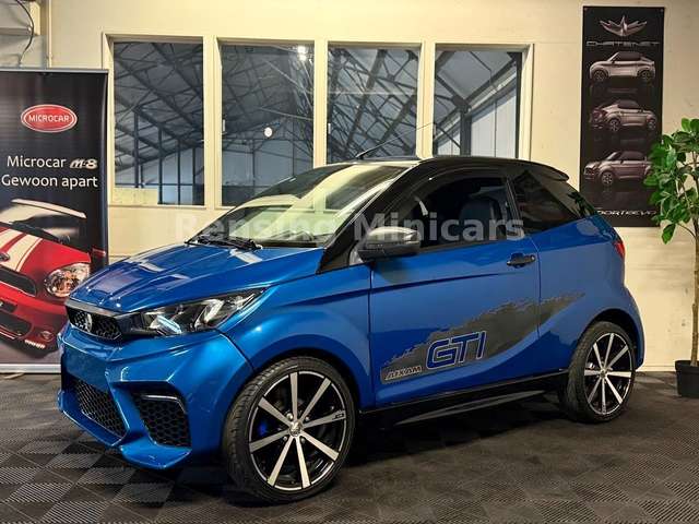 Imagine Aixam Coupé GTI SPORT 8 PS Mopedauto Microcar 45 KM