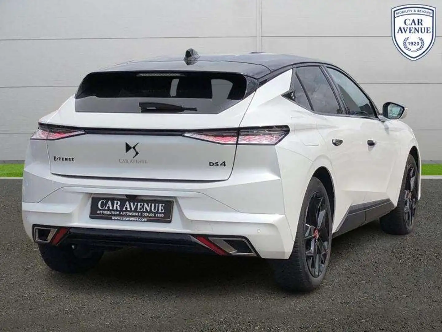 DS Automobiles DS 4 E-TENSE 225ch Performance Line + Blanc - 2