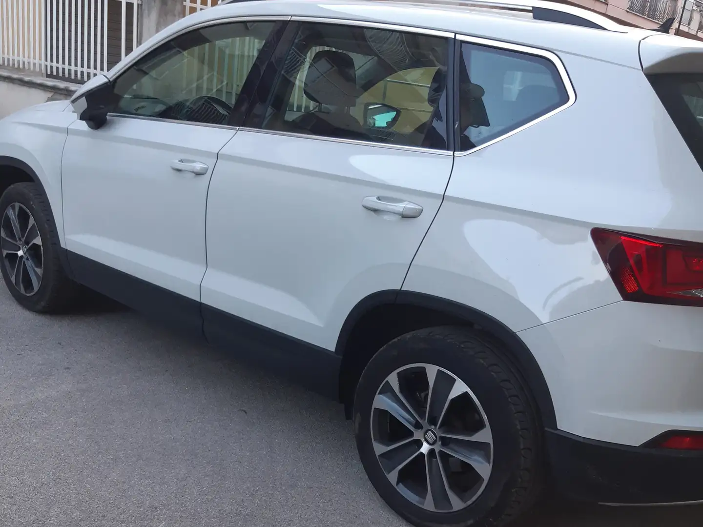 SEAT Ateca Ateca 1.6 tdi Xcellence Bianco - 1