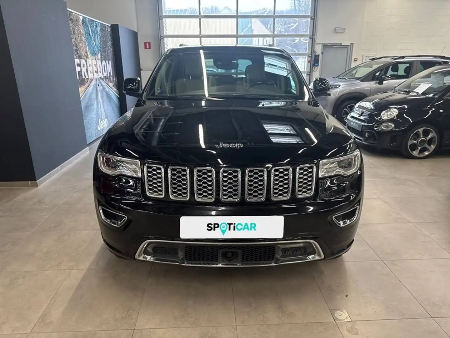 Jeep Grand Cherokee 3.0L CRD  Auto (140 kW) Overland Černá - 2