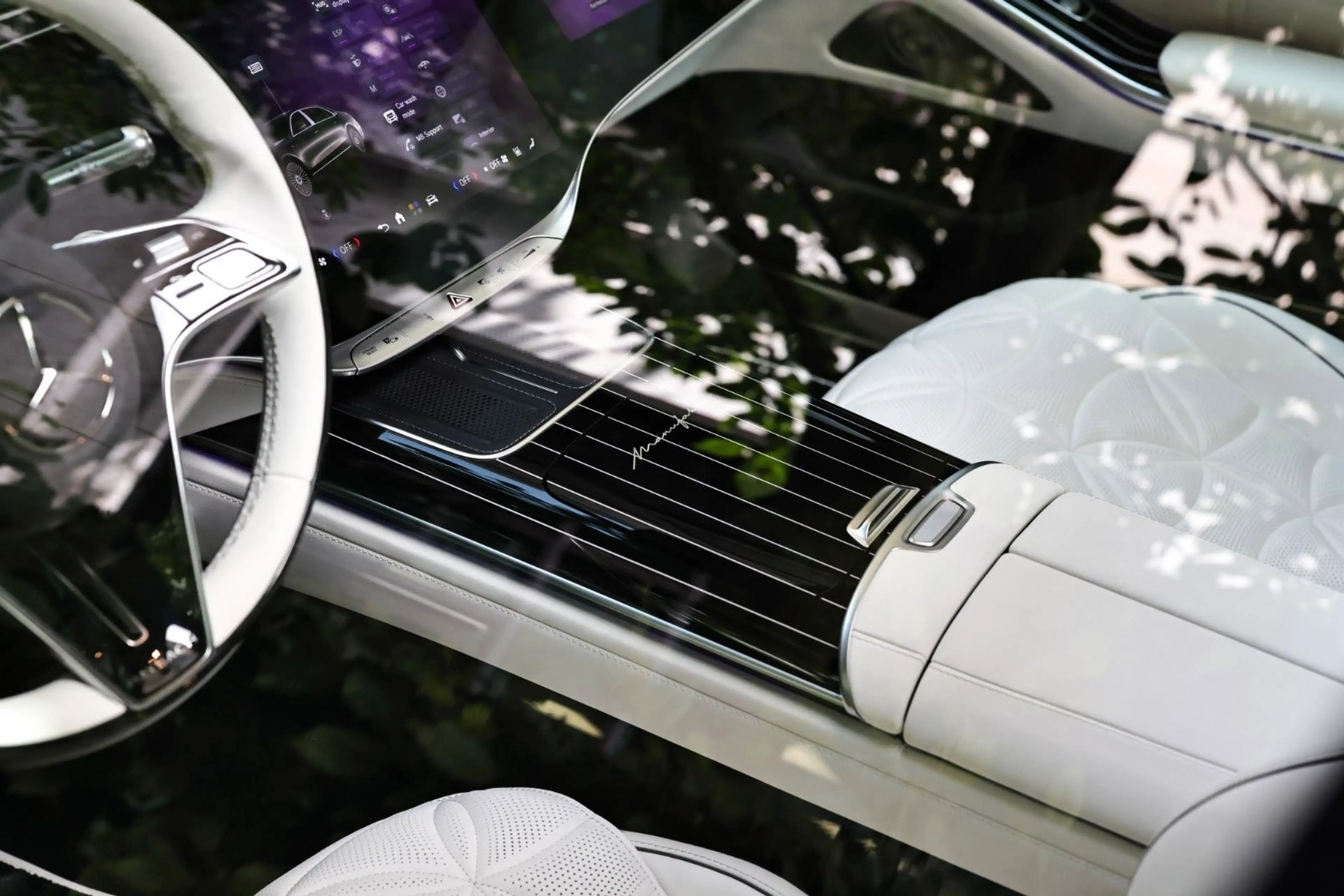 Mercedes-Benz S 580 Maybach 4Matic | 4D | TV | 2027 | 4 SEATS — photo 12