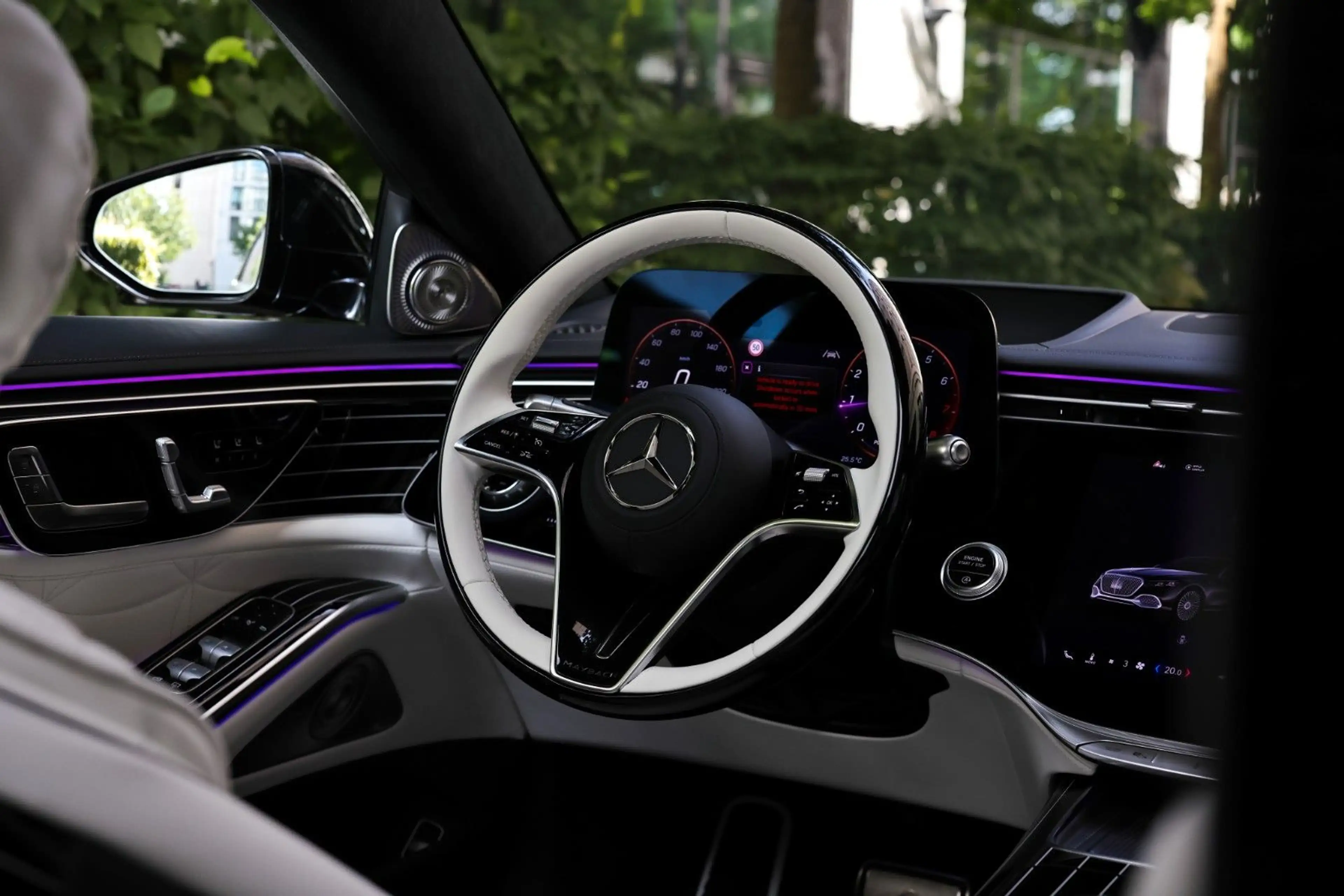 Mercedes-Benz S 580 Maybach 4Matic | 4D | TV | 2027 | 4 SEATS — photo 13