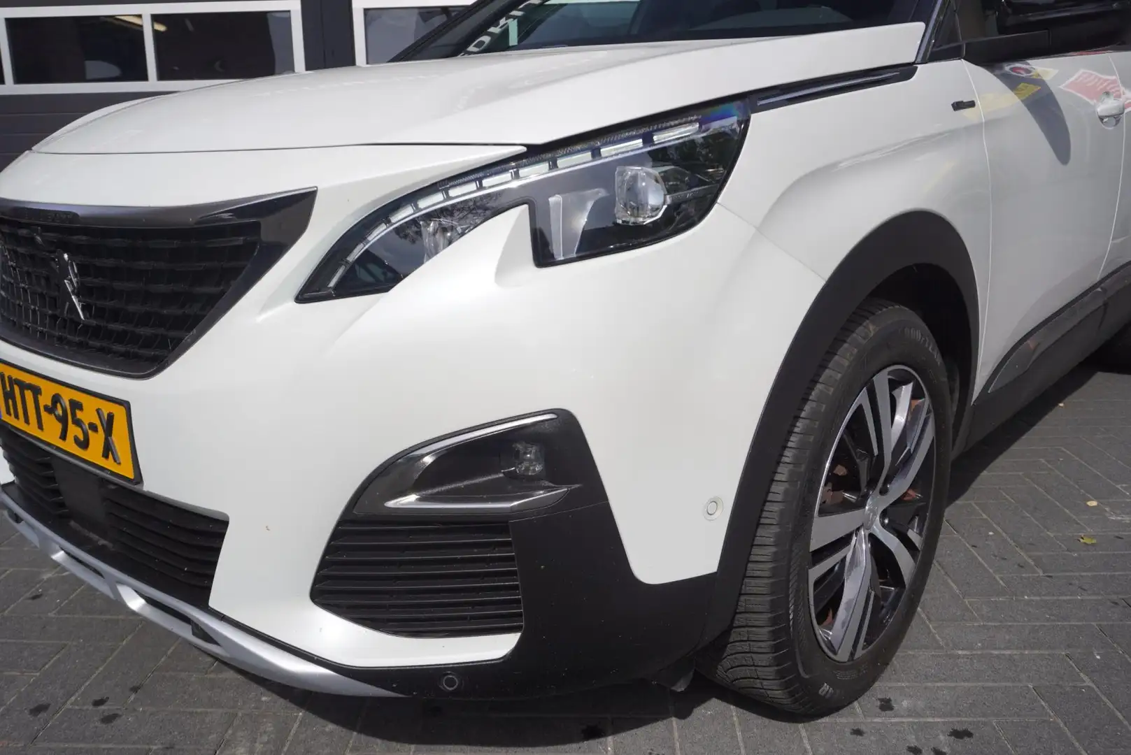 Peugeot 5008 1.2 PureTech GT Line 7P, Airco/Navi/Carplay/CC/Par Wit - 2