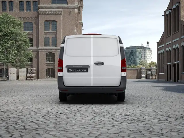 Mercedes-Benz Vito view 5