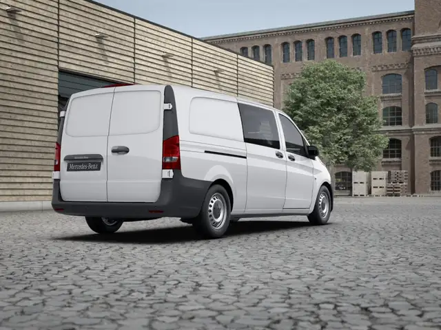 Mercedes-Benz Vito view 4