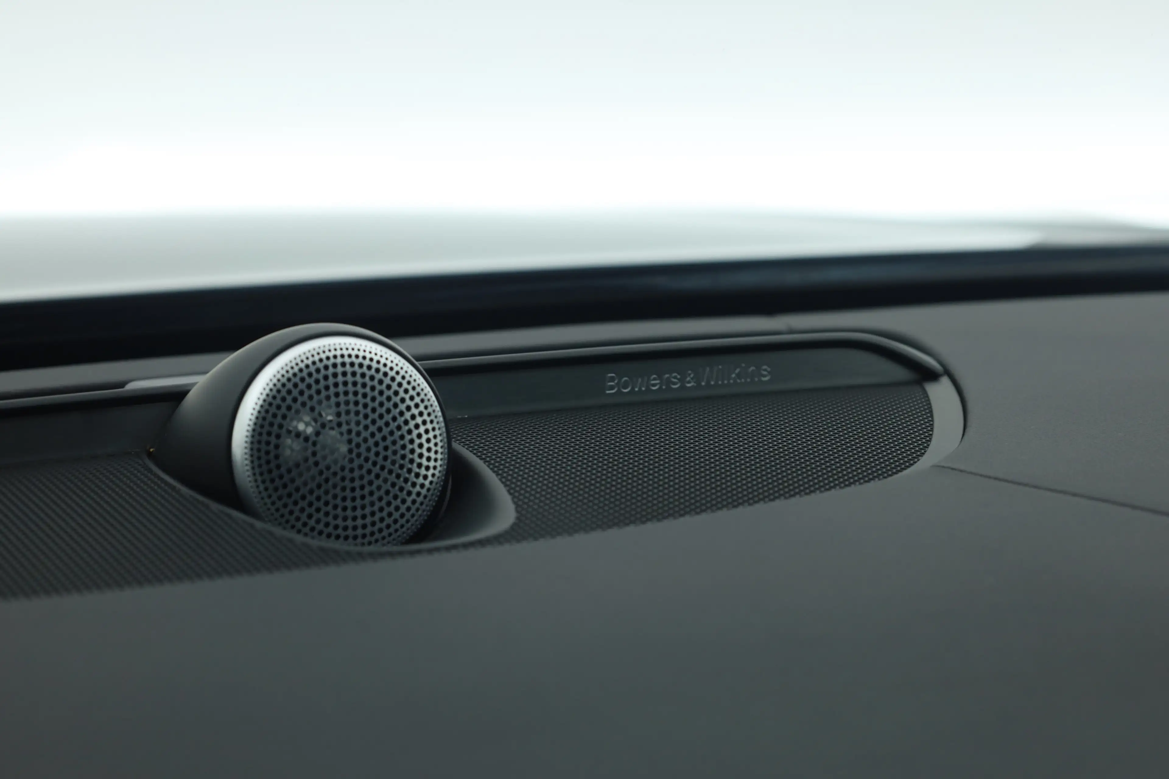 Volvo V90 2.0 T5 R-Design Polestar | Rijklaar | Bowers & Wil — photo 14