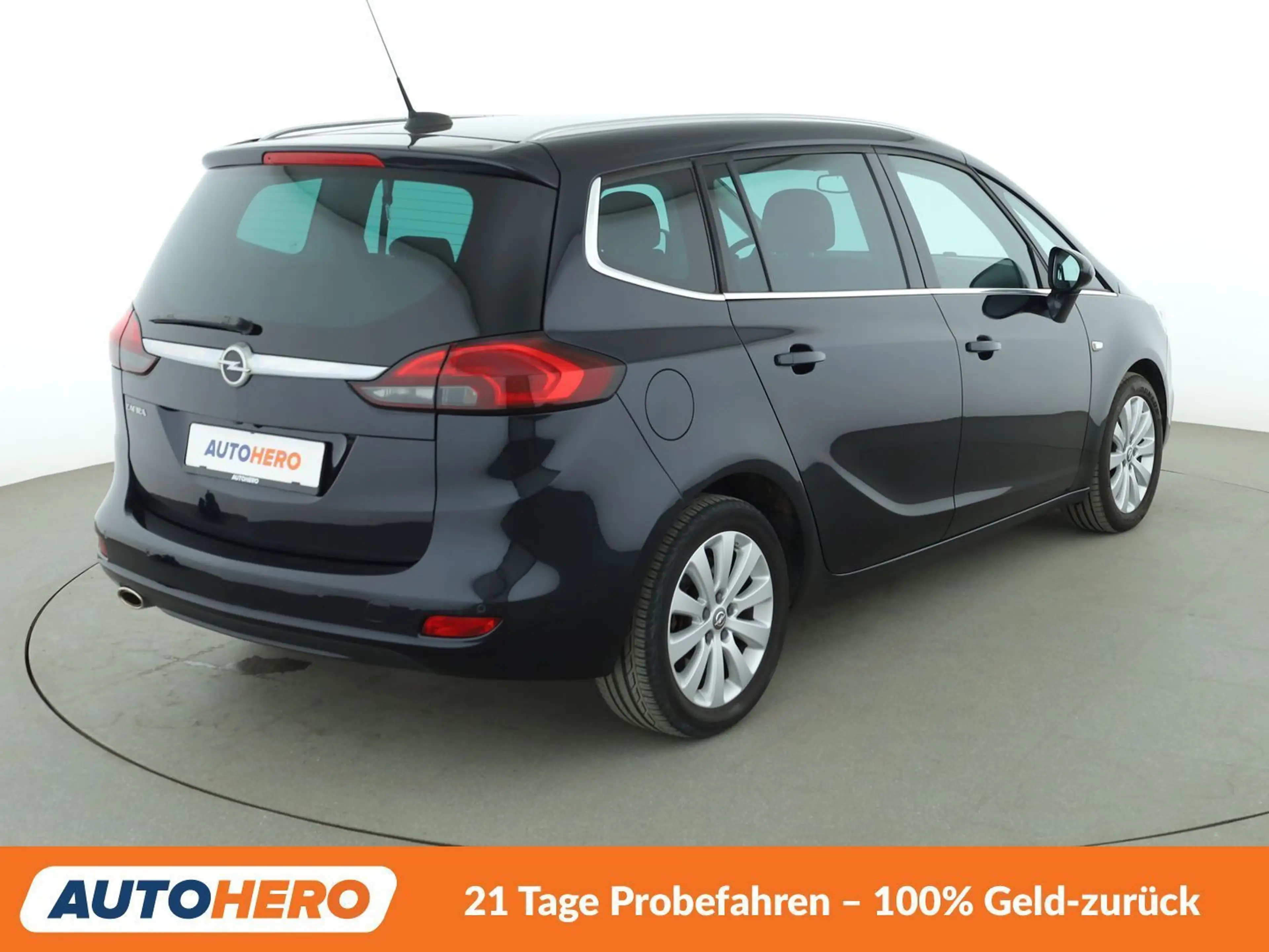 Opel Zafira Tourer 1.6 SIDI Turbo Innovation Aut.*NAVI*PDC*BiLED* — photo 6