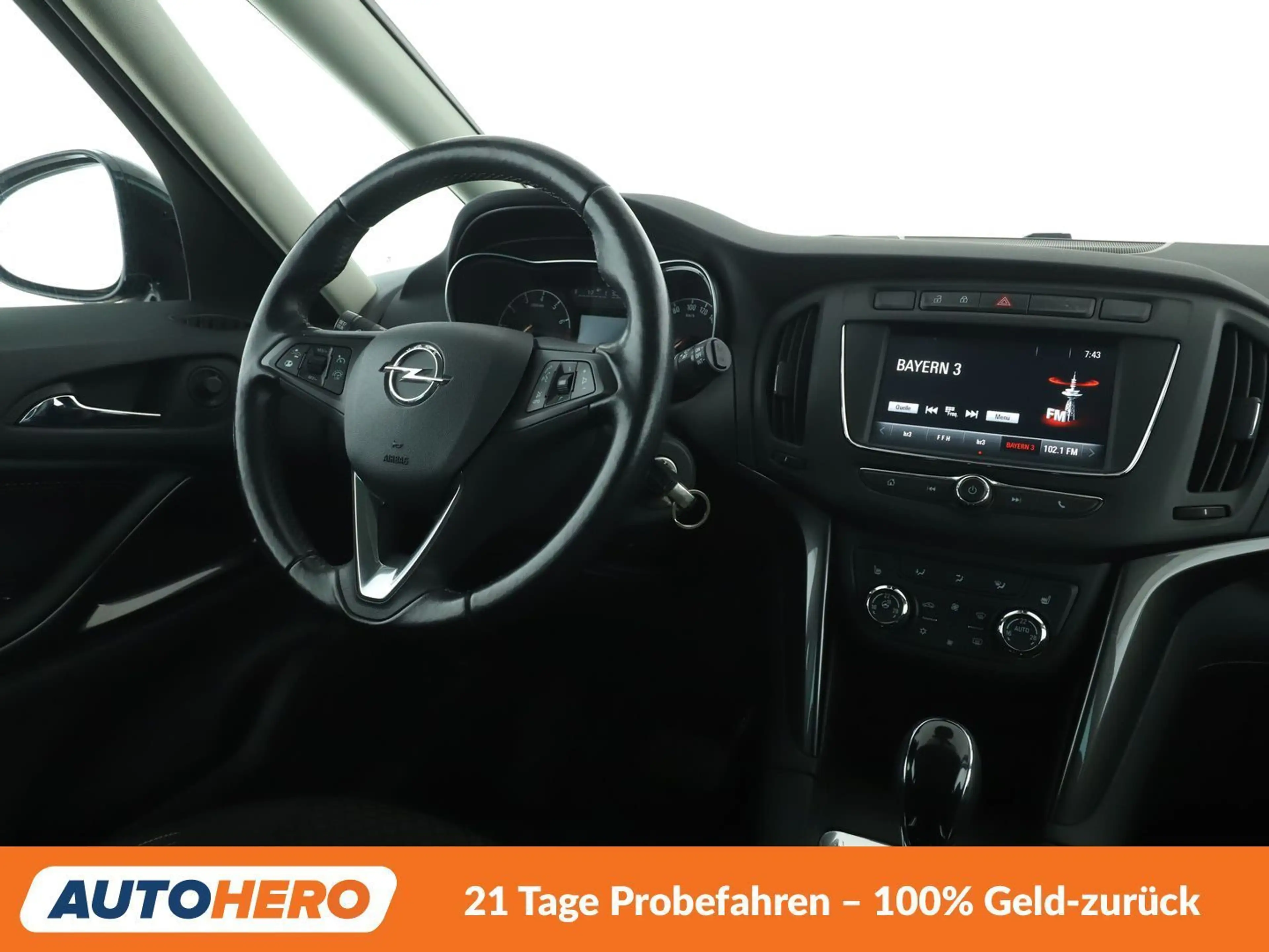 Opel Zafira Tourer 1.6 SIDI Turbo Innovation Aut.*NAVI*PDC*BiLED* — photo 13