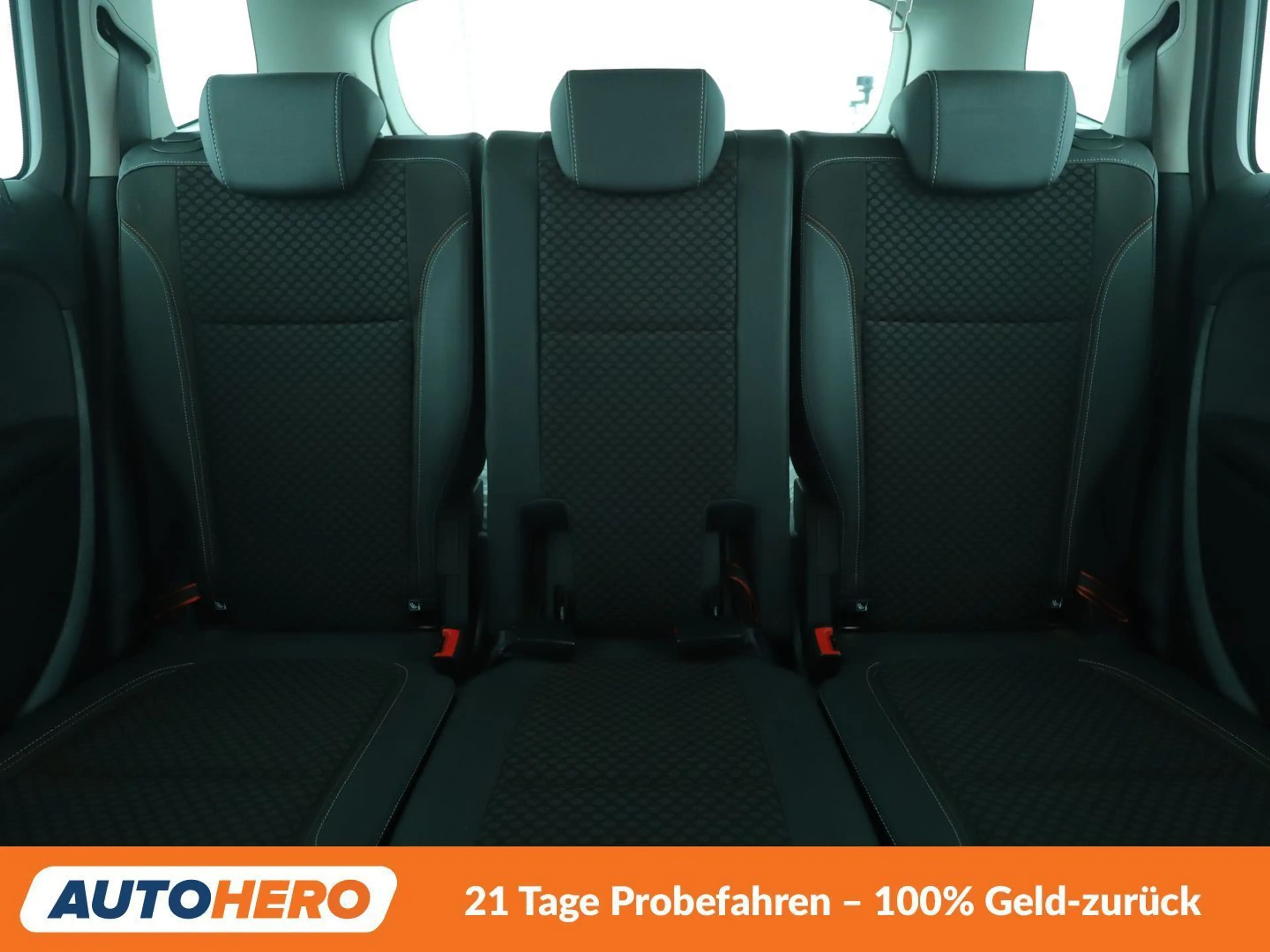 Opel Zafira Tourer 1.6 SIDI Turbo Innovation Aut.*NAVI*PDC*BiLED* — photo 15