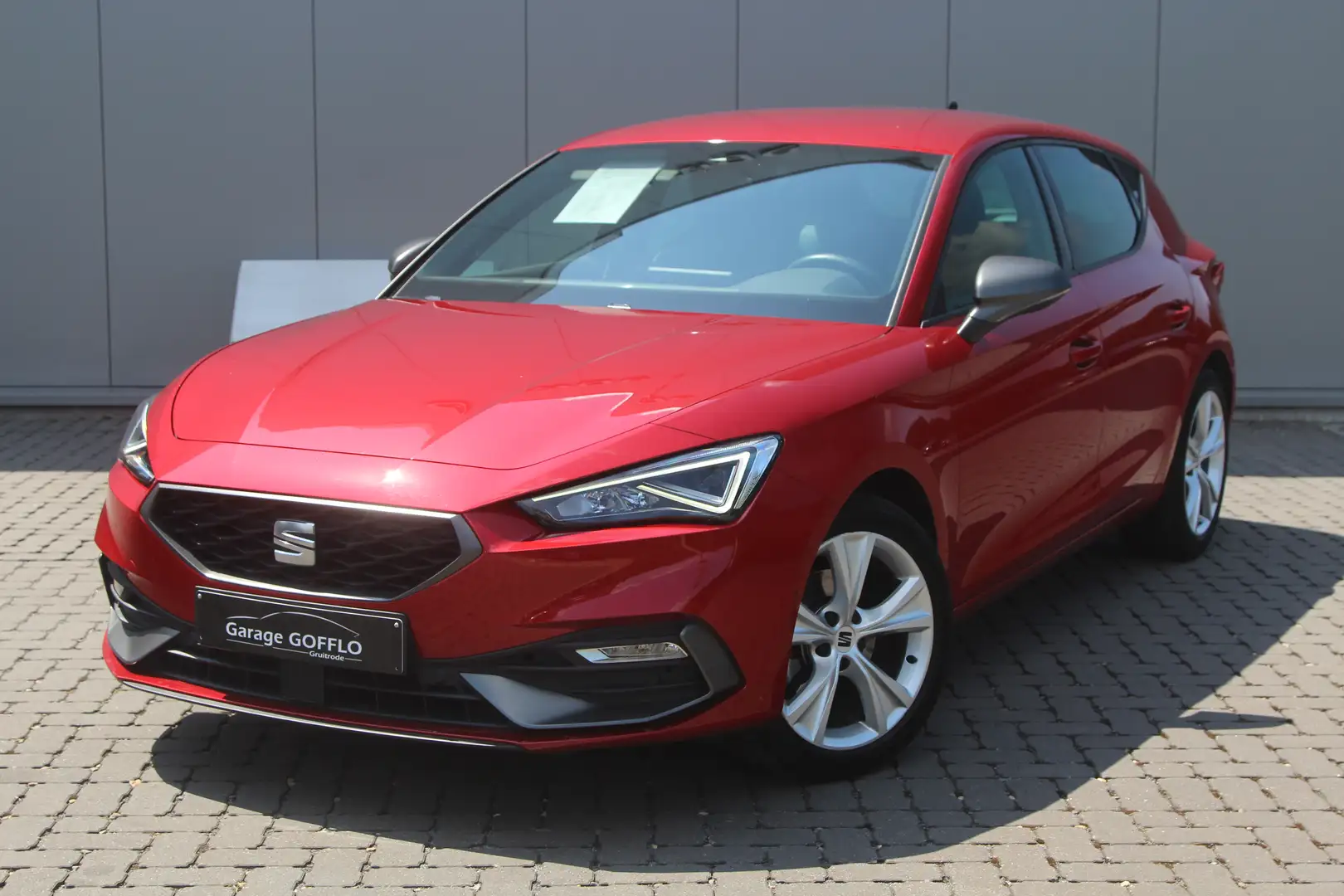 SEAT Leon 1.5 TSI 150PK - 50.471KM - 2020 Rouge - 1