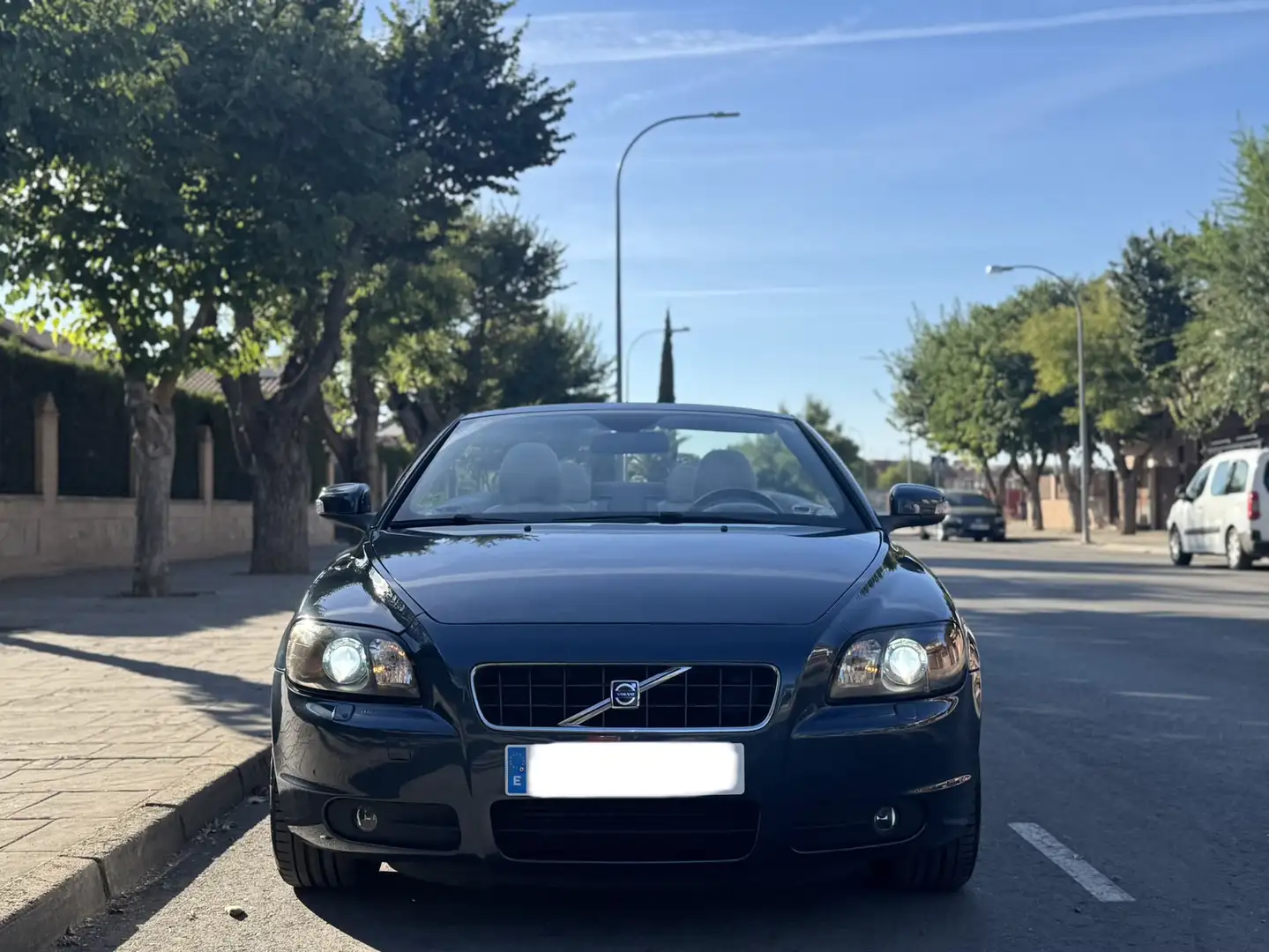 Volvo C70 D5 Momentum Aut. - 2