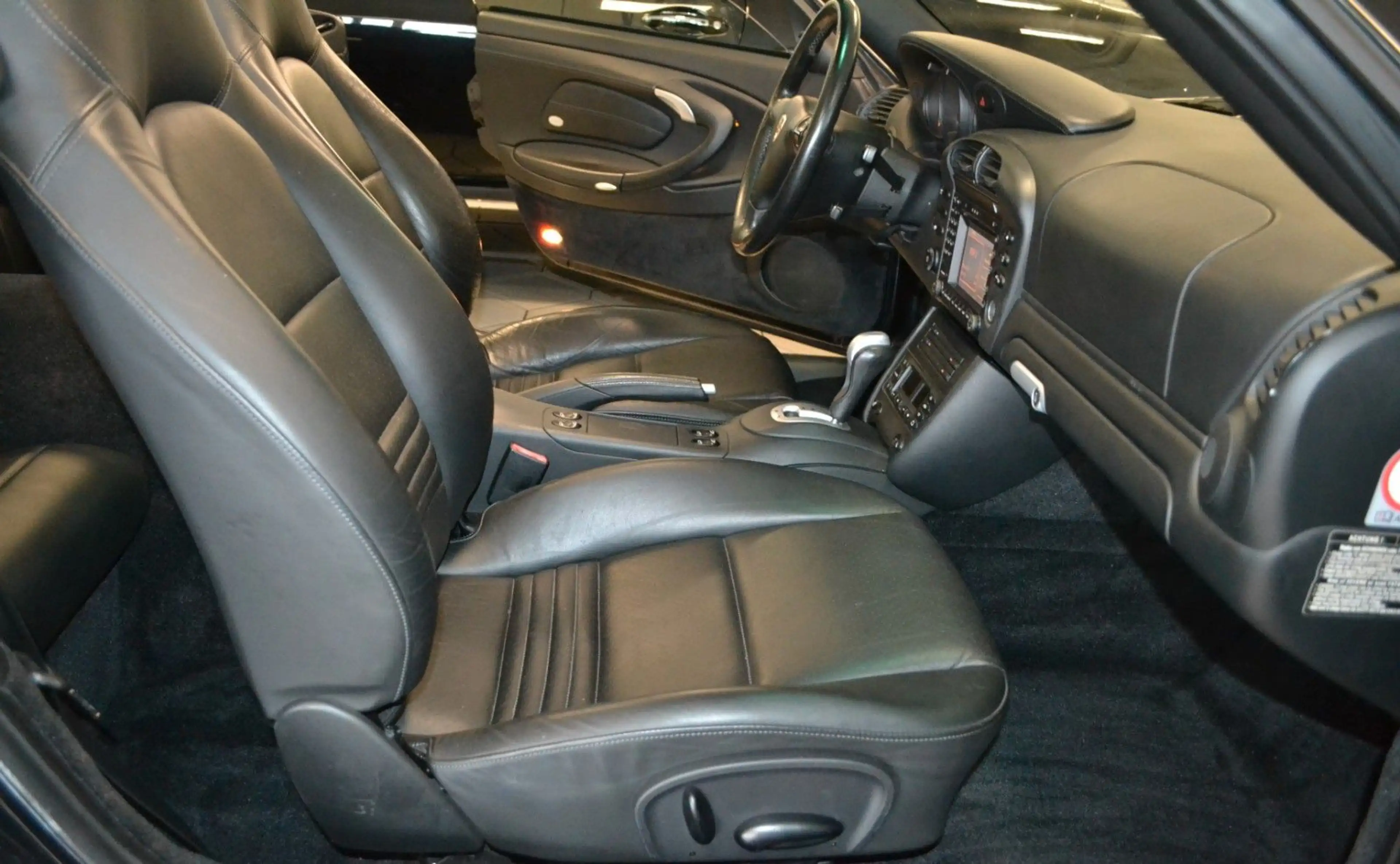 Porsche 996 /911 Carrera Cabriolet- Hardtop — photo 14