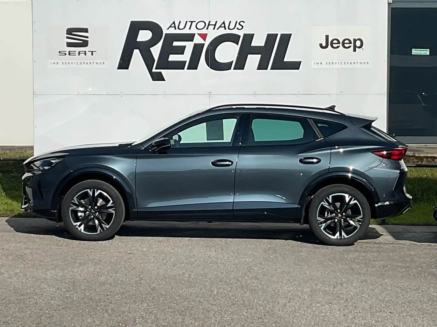 CUPRA Formentor 1,5 TSI - el. Heckklappe - Kessy - 18" Bicolor Grijs - 1