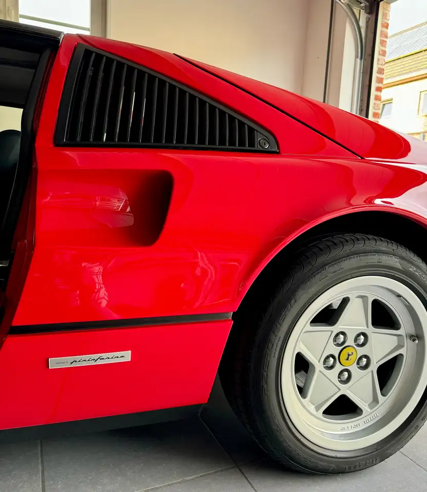 Ferrari 328 GTS - 1987 - 31.000 Km - parfait état, foto 5