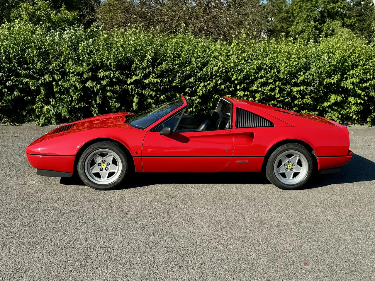 Ferrari 328 GTS - 1987 - 31.000 Km - parfait état, foto 2