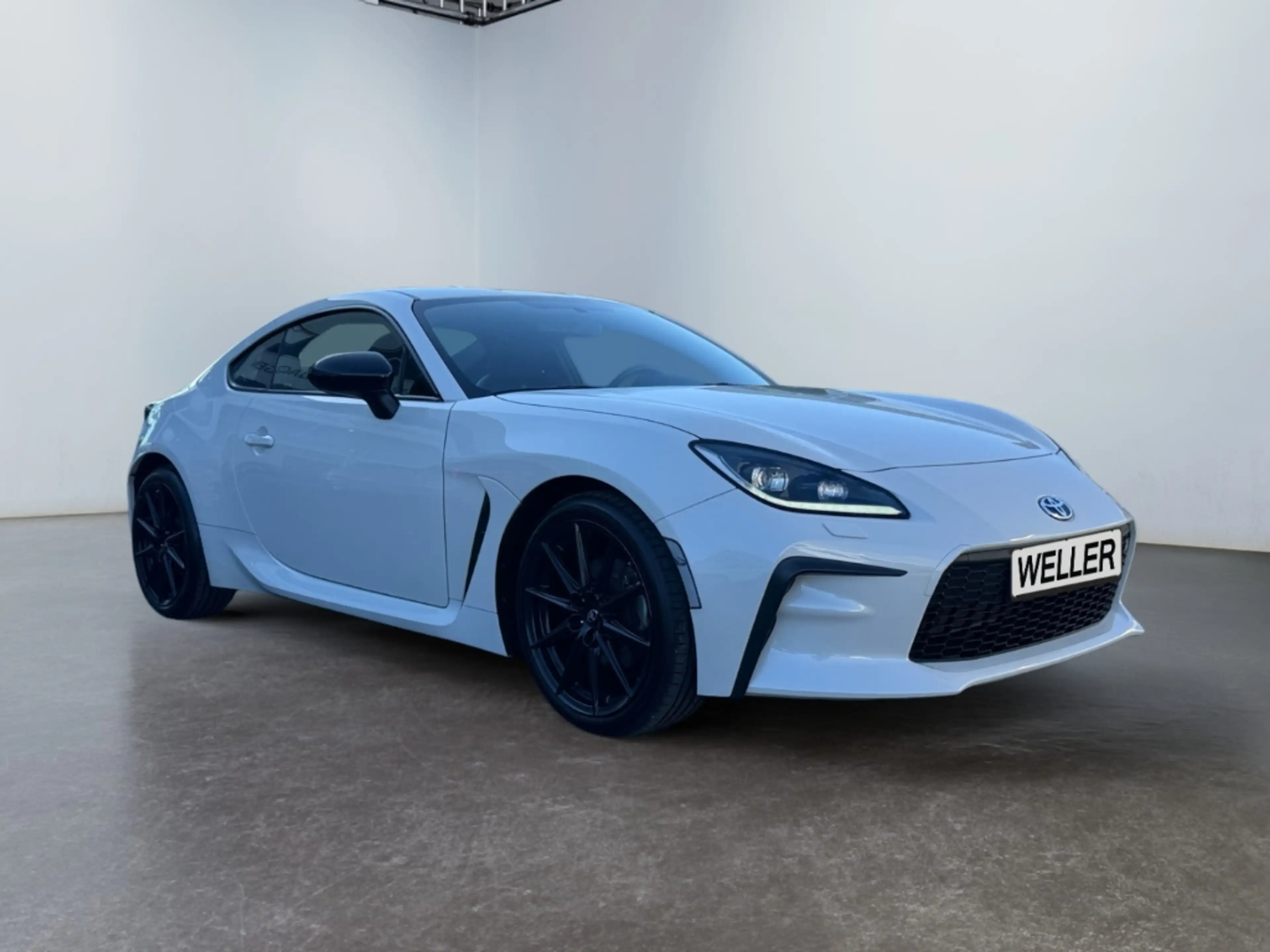 Toyota GR86 Basis *LED*CarPlay*Tempomat*R-Kamera*SHZ* — photo 3