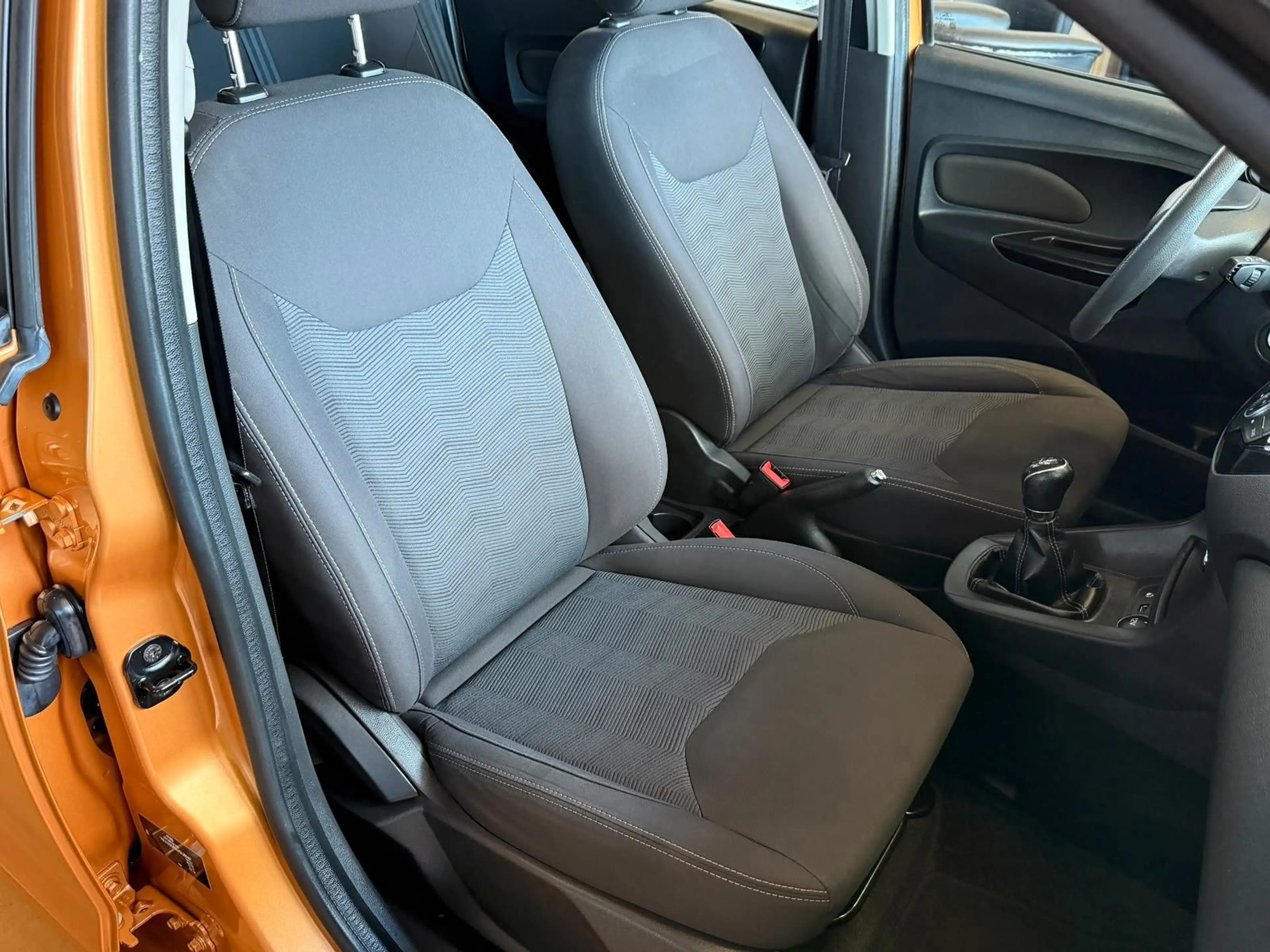 Ford Ka/Ka+ KA+ Cool & Sound Klima / Bluetooth / SYNC — photo 14