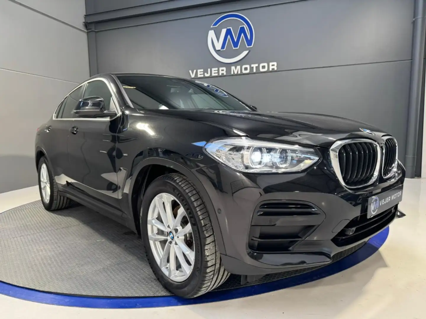 BMW X4 xDrive 20dA Schwarz - 1