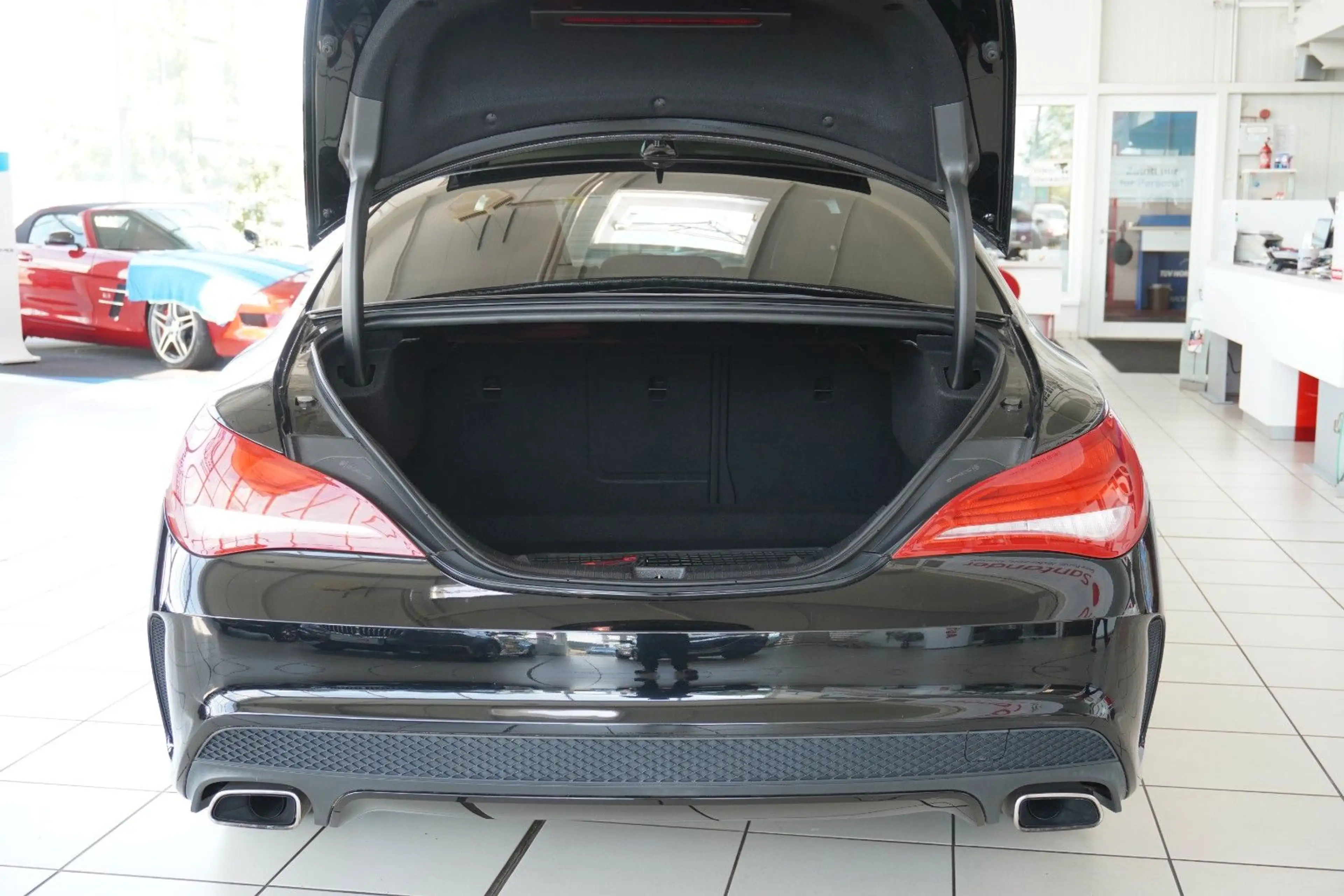 Mercedes-Benz CLA 220 CDI AMG Line  Pano Xenon Standhzg. — photo 10