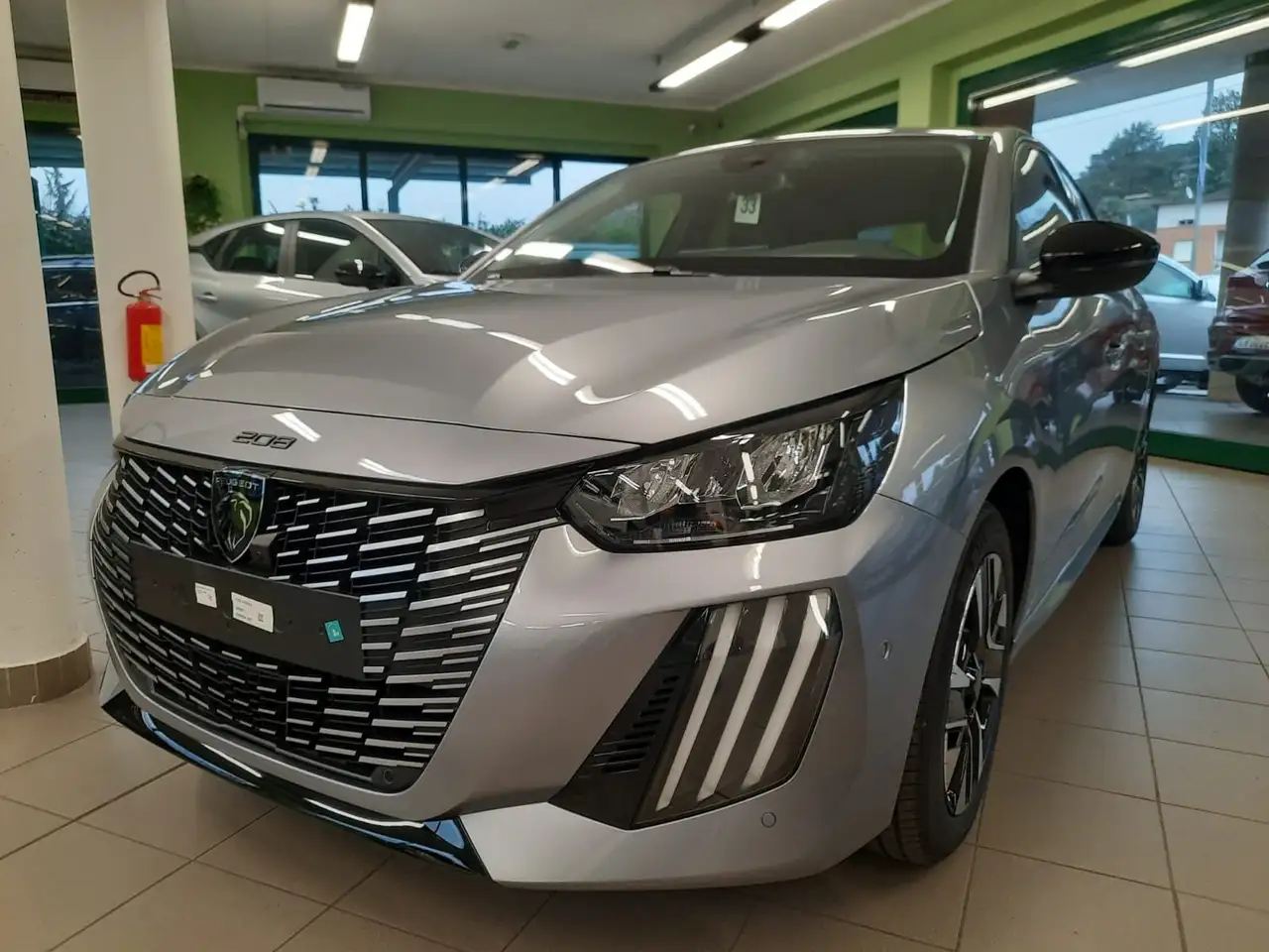 Peugeot 208 1.2 hybrid Allure 110cv e-dcs 6