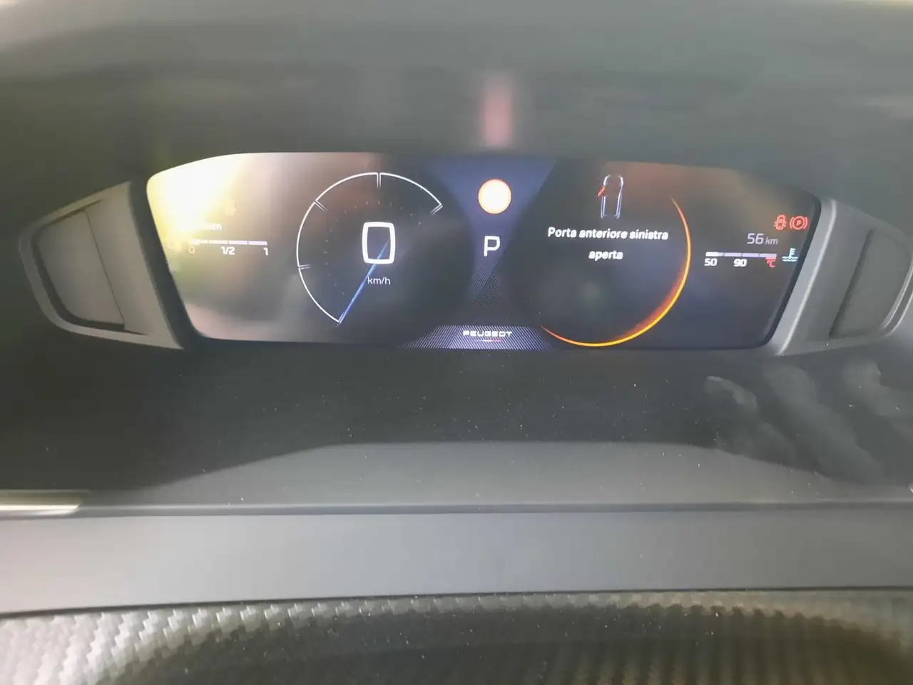 Peugeot 208 1.2 hybrid Allure 110cv e-dcs 6 14