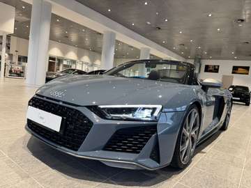 R8 Spyder V10 quattro S tronic Performance