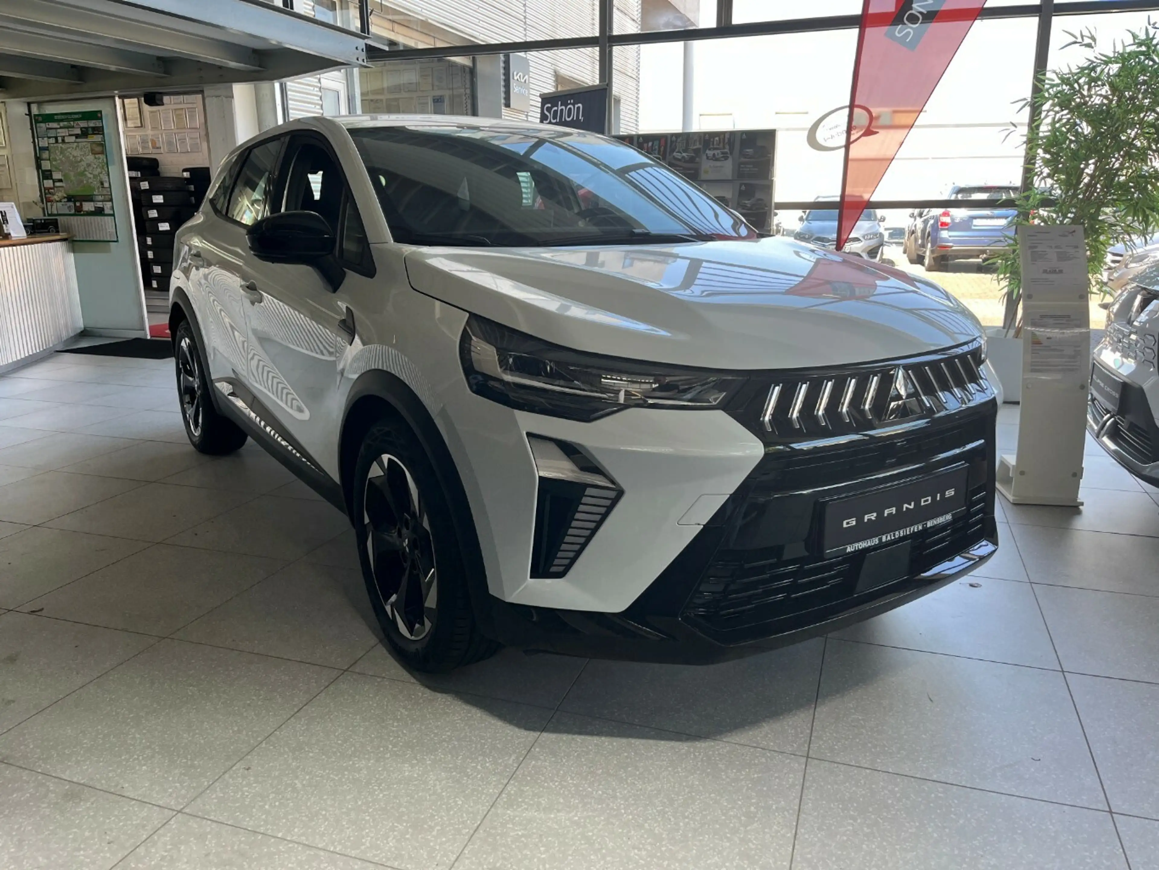 Mitsubishi Grandis 1.3 MHEV Diamant PLUS — photo 4