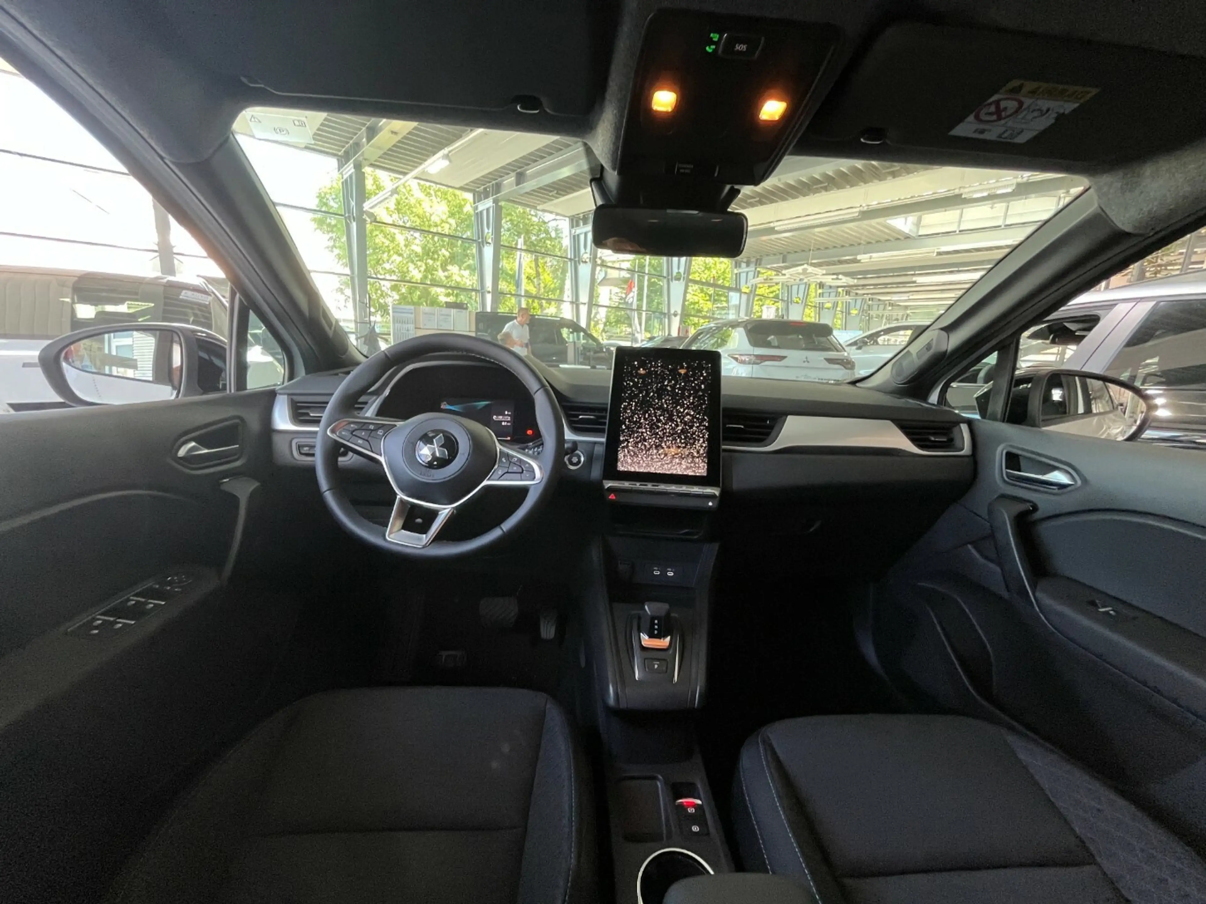 Mitsubishi Grandis 1.3 MHEV Diamant PLUS — photo 12
