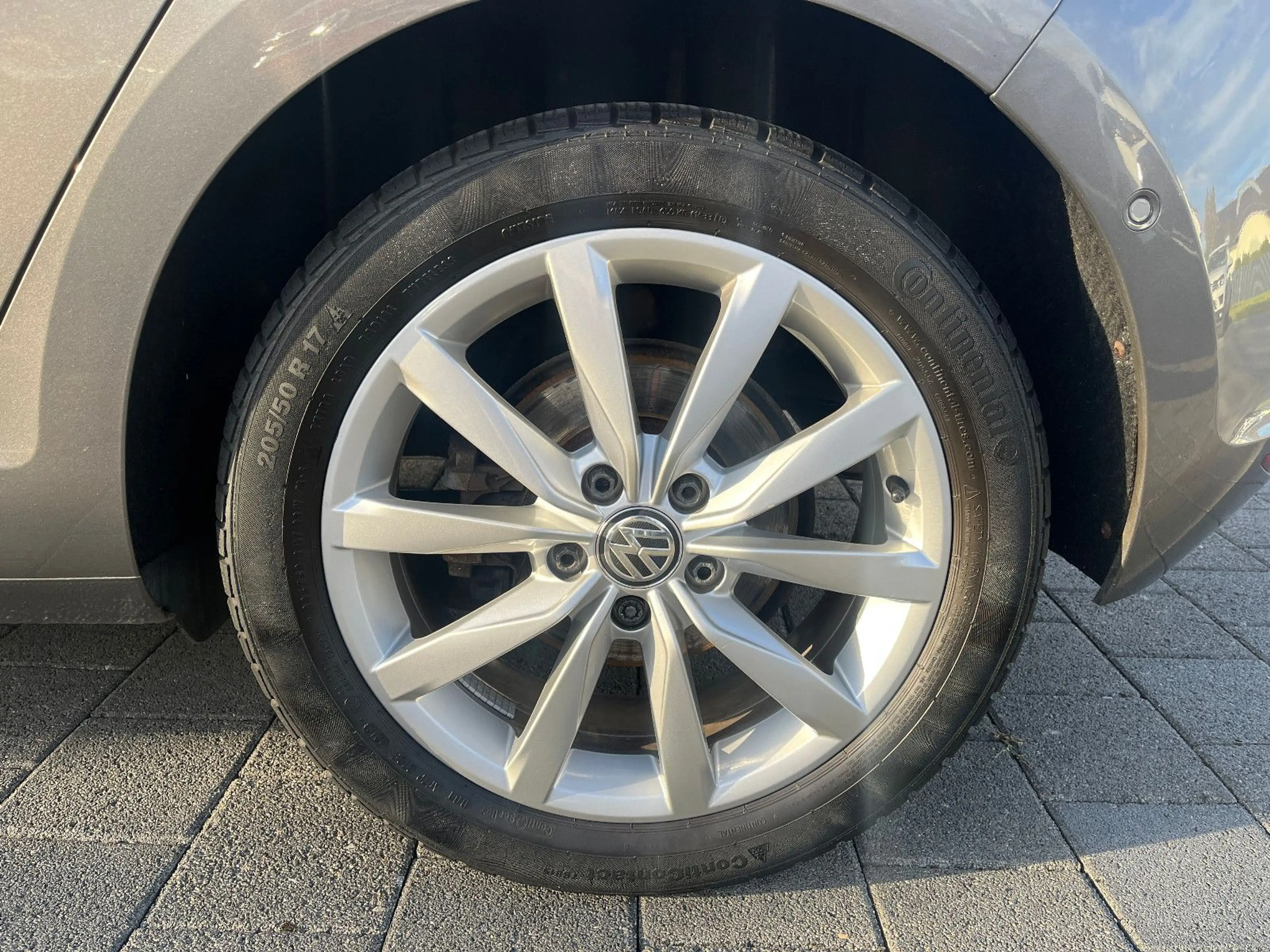 Volkswagen Golf VII Lim. Highline 2.0TDI DSG R-Line R-Kam — photo 8
