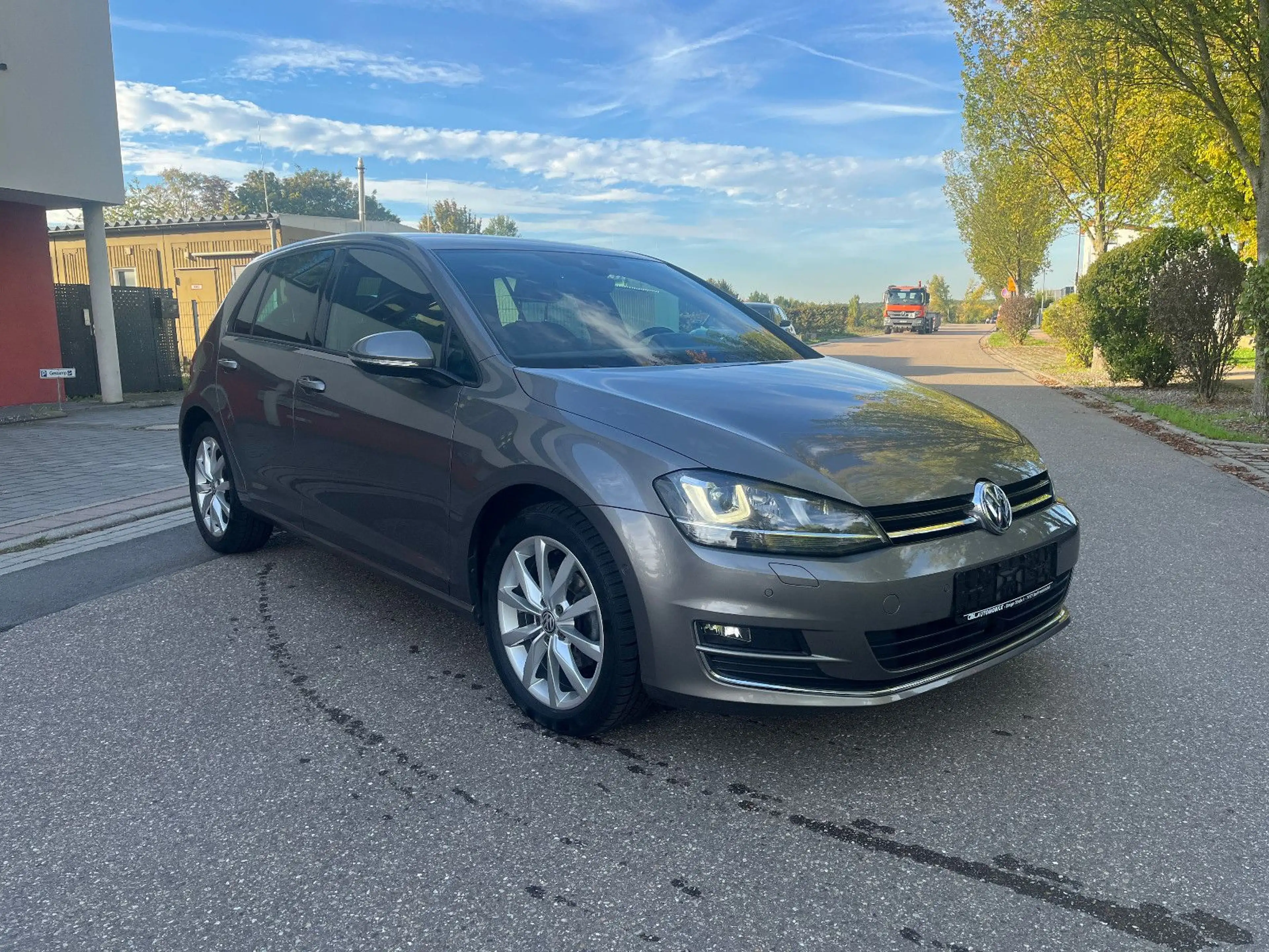 Volkswagen Golf VII Lim. Highline 2.0TDI DSG R-Line R-Kam — photo 6