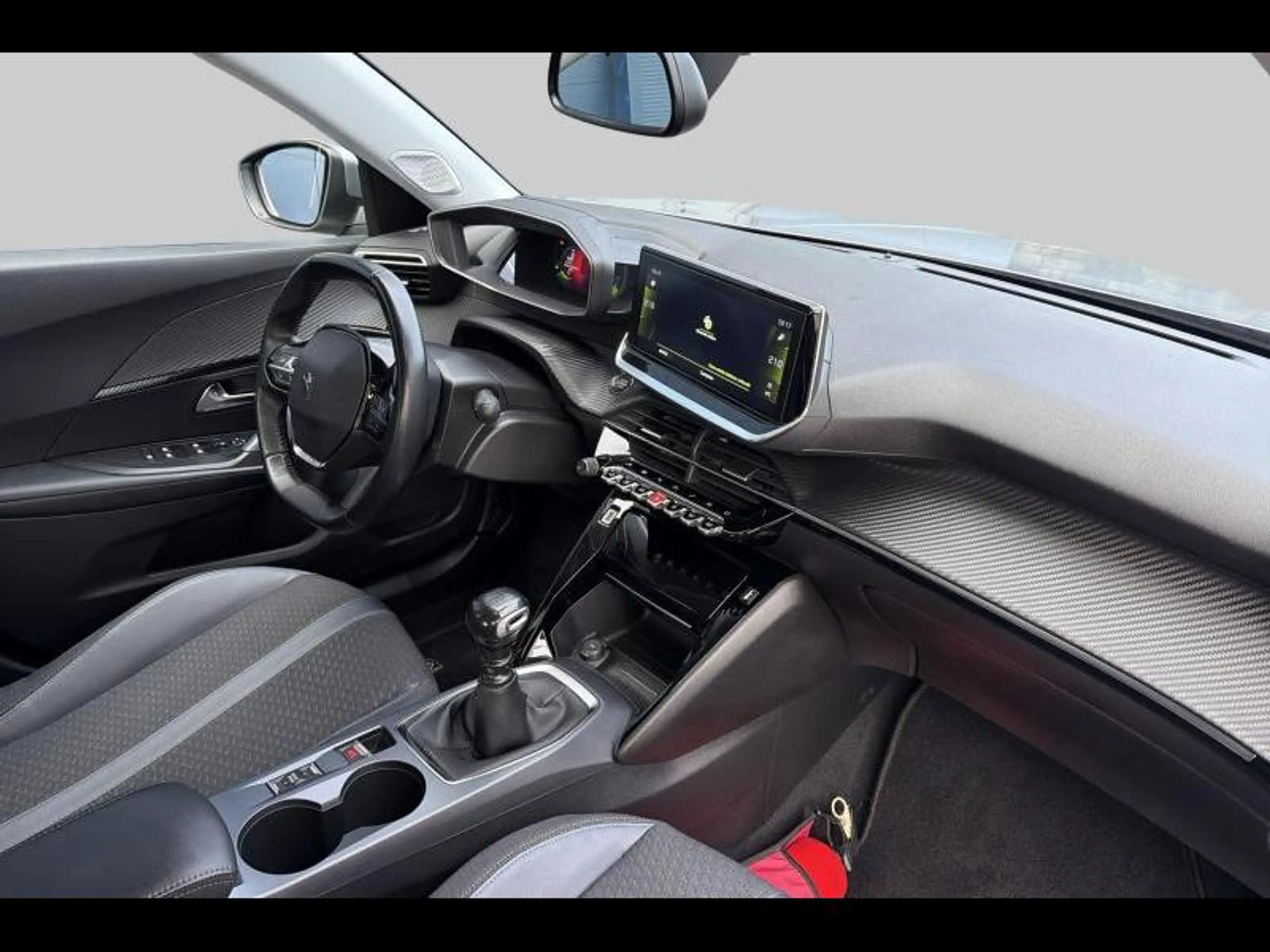 Peugeot 2008 Allure.CAMERA.GPS.CARPLAY/ANDROIDAUTO.DIGITALDASH — photo 7