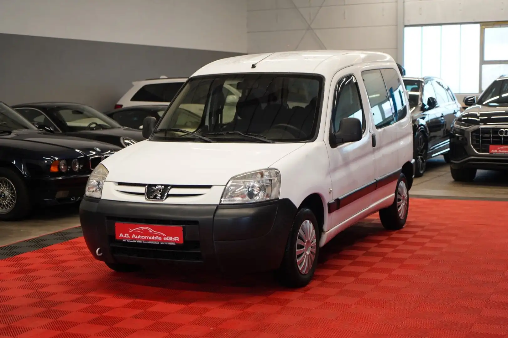 Peugeot Partner 1.4 Klima*Anhängerk.*Rückfahrkamera Weiß - 1