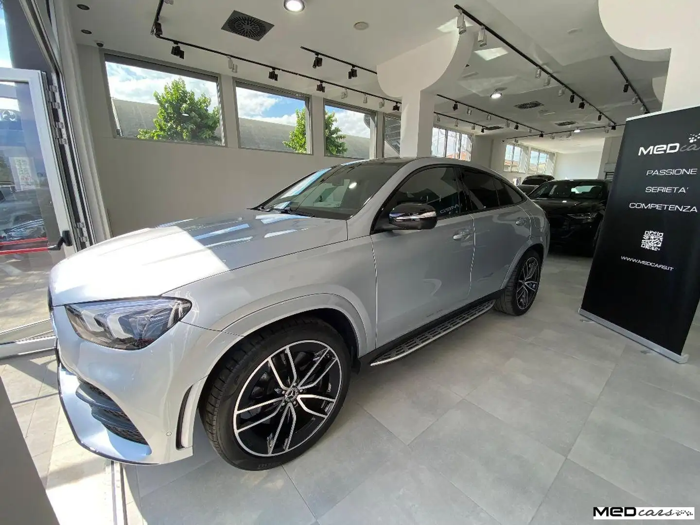 Mercedes-Benz GLE 350 350 de COUPE' PLUG-IN HYBRID PREMIUM PLUS Plateado - 2