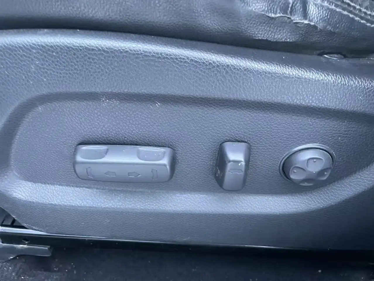 Hyundai SANTA FE снимка Hyundai SANTA FE