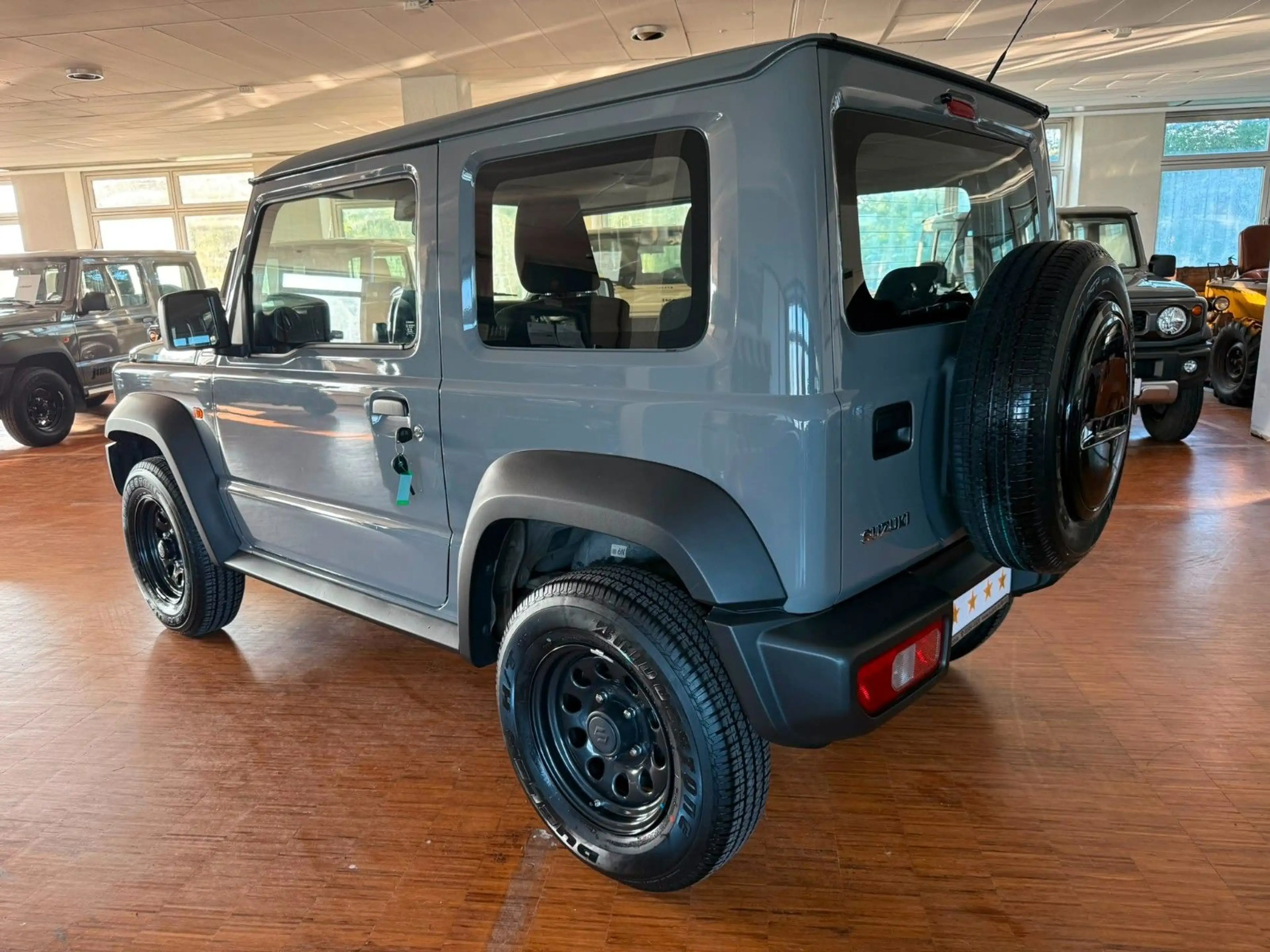 Suzuki Jimny 1.5 ALLGRIP Comfort AUTOMATIK 2719 KM — photo 2