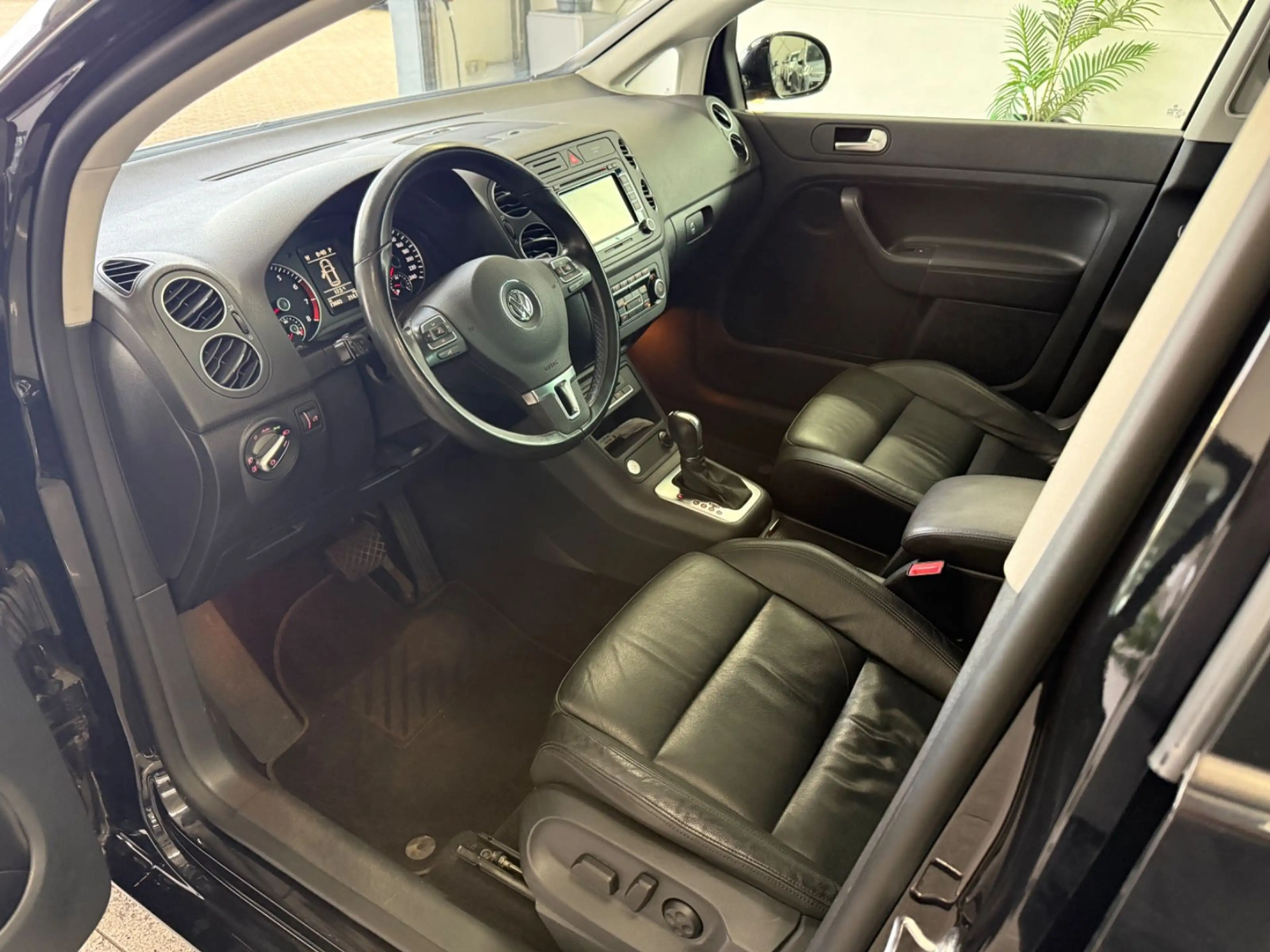 Volkswagen Golf Plus 1.4 TSI*AUT*BI-XN*NAV*LEDR*CAM*SHZ*TMP — photo 13