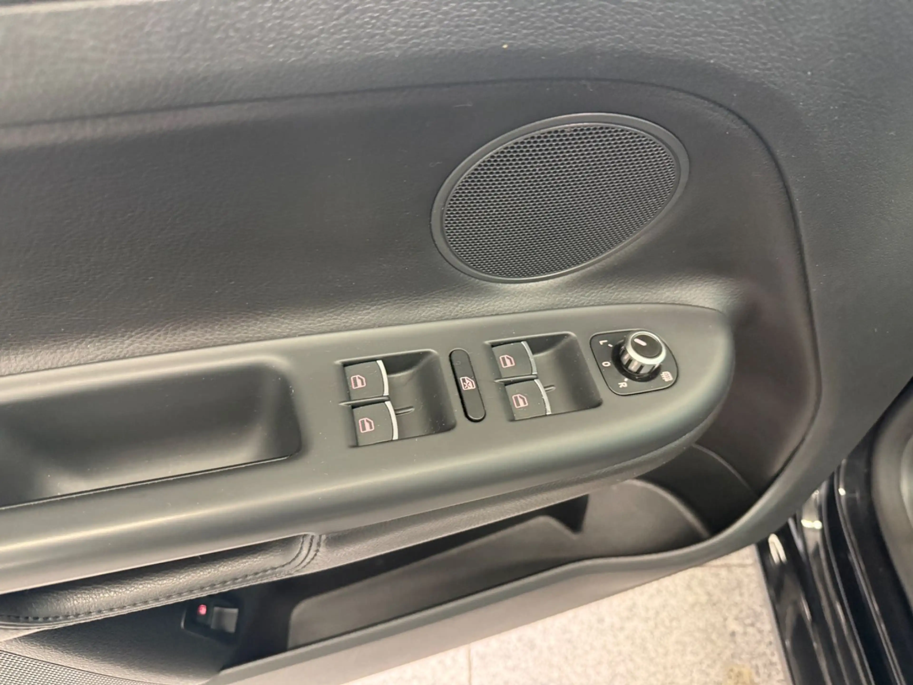 Volkswagen Golf Plus 1.4 TSI*AUT*BI-XN*NAV*LEDR*CAM*SHZ*TMP — photo 12