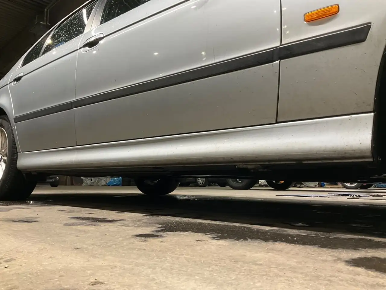 BMW 523i - 170 ch | TOIT OUVRANT | VOLANT EN CUIR