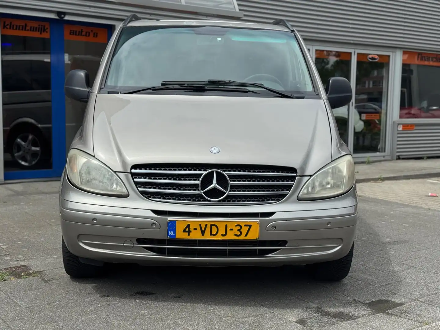 Mercedes-Benz Vito 120 CDI 320 V6 Automaat 5-Persoons *MARGE* Lang DC Grijs - 2