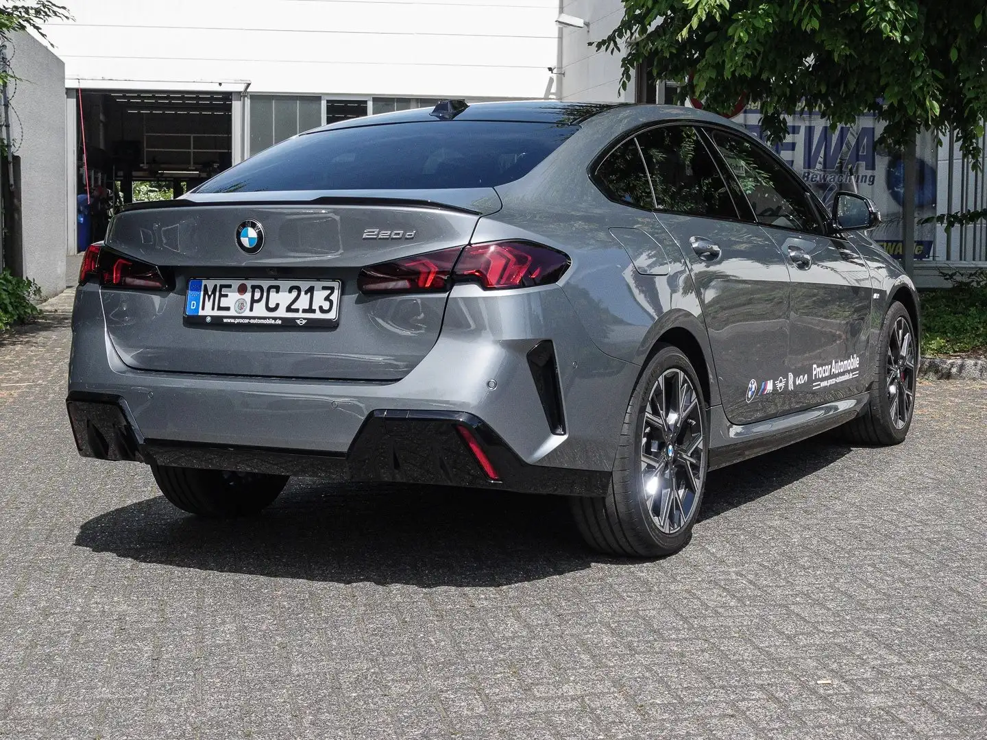 BMW 220 d M-Sportpaket Pro Innovationspaket Head-up Harman Grau - 2