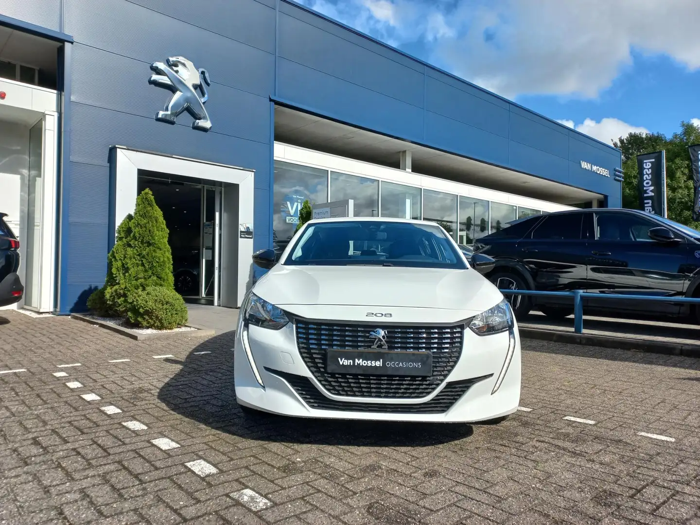 Peugeot 208 1.2 PureTech Active Pack Wit - 2